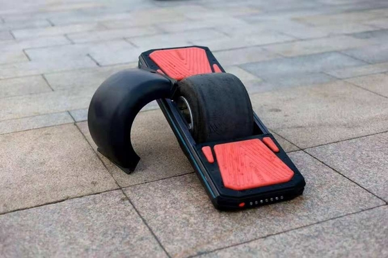 Self Balancing 700w Electric Skateboard Didukung Skateboard Roda Tunggal